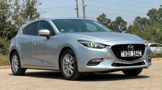 Mazda Axela 2018 Silver