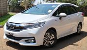 Honda Fit Shuttle 1.5 Hybrid 2WD 2019 Pearl for sale