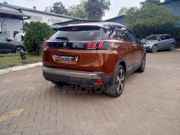 Peugeot 3008 2018 Red