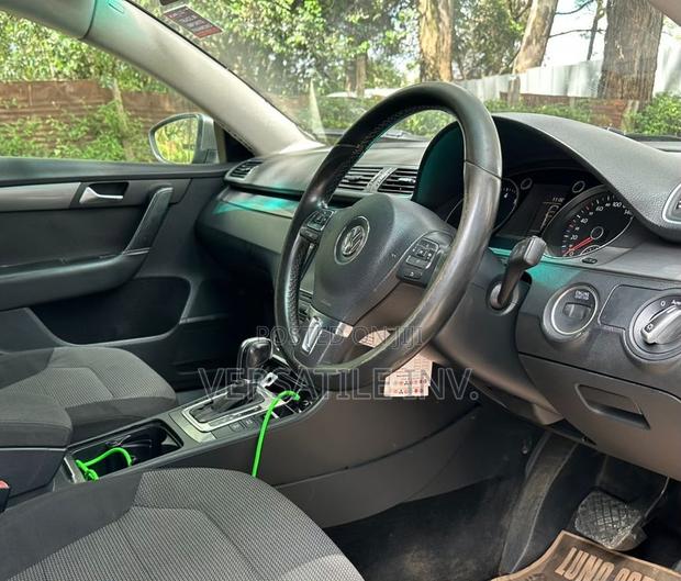 Volkswagen Passat S 4dr Sedan (1.8L 4cyl 6A) 2014 Silver