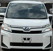 Toyota Voxy Hybrid V 2WD 7-Seater 2019 White for sale