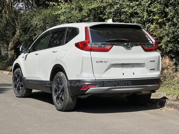 Honda CR-V Touring AWD 2019 White