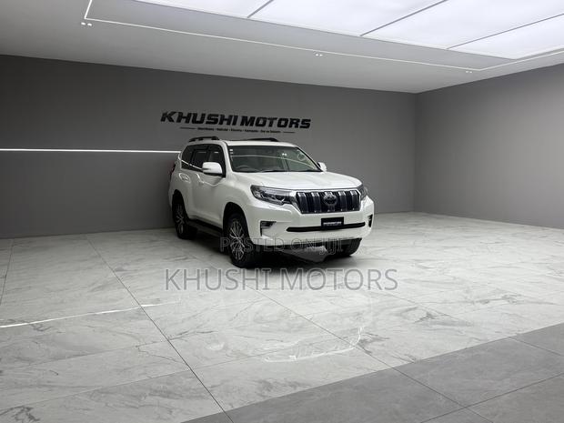 Toyota Land Cruiser Prado 2019 Pearl