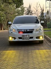 Subaru Legacy 2.5i Limited 2013 White for sale