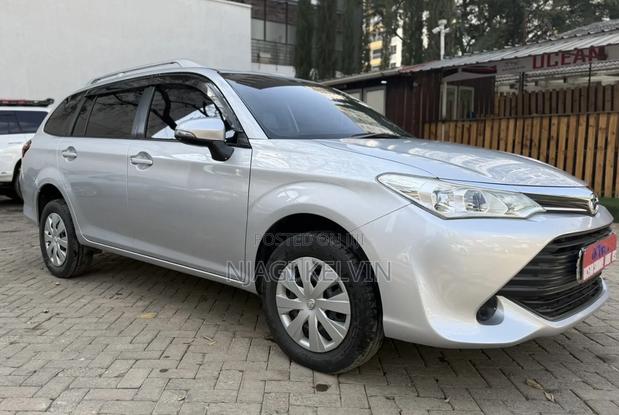 Toyota Corolla Fielder 2015 Silver