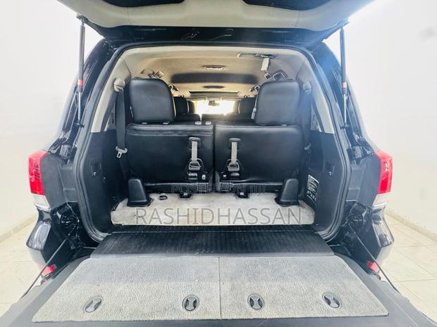 Toyota Land Cruiser 2010 Black