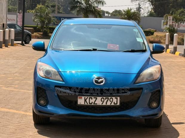 Mazda Axela 2013 Blue