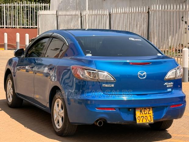 Mazda Axela 2013 Blue