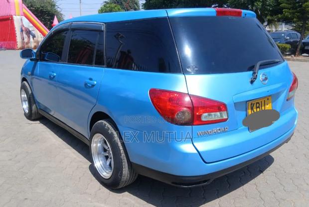 Nissan Wingroad 2006 Blue