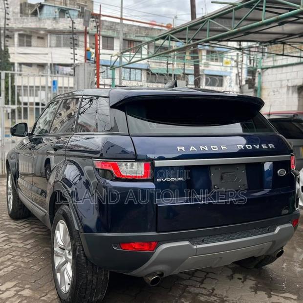 Land Rover Range Rover Evoque SE 4x4 5-Door 2017 Blue
