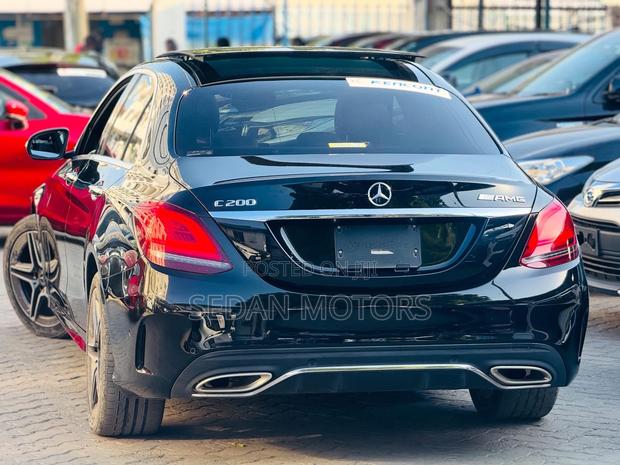 Mercedes-Benz C200 2019 Matt Black