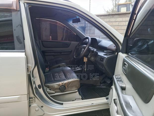 Nissan X-Trail 2.0 2002 Silver