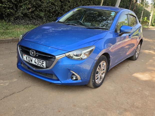 Mazda Demio 2018 Blue
