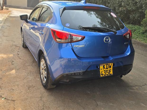 Mazda Demio 2018 Blue