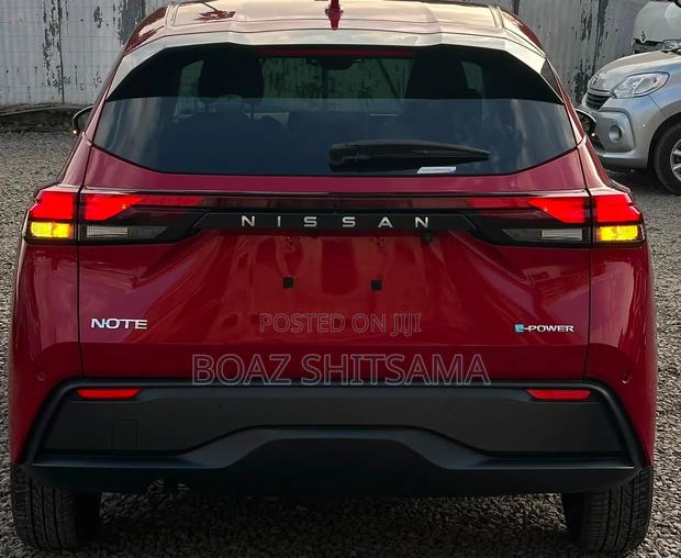 Nissan Note 1.2 Hybrid 2021 Red