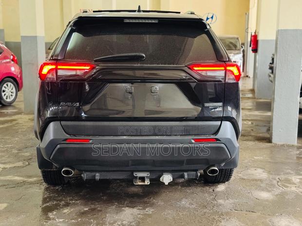 Toyota RAV4 2020 Matt Black