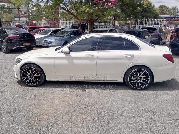 Mercedes-Benz C180 2015 Off white