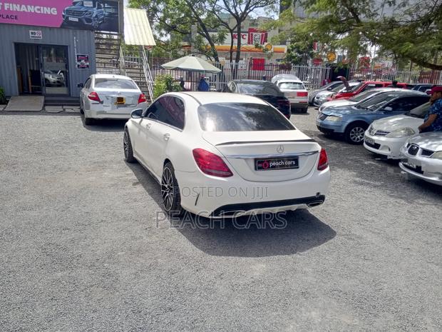 Mercedes-Benz C180 2015 Off white