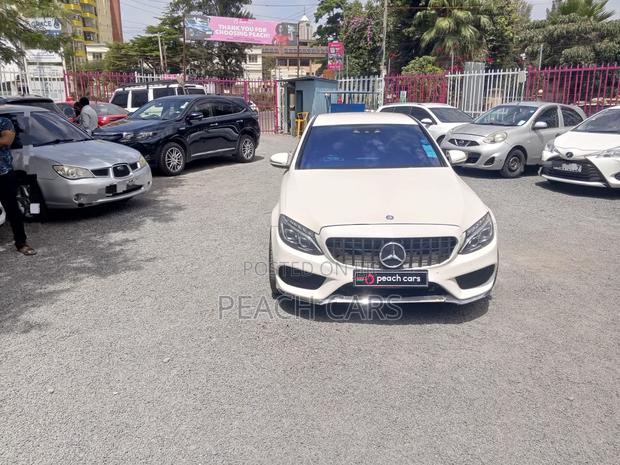 Mercedes-Benz C180 2015 Off white