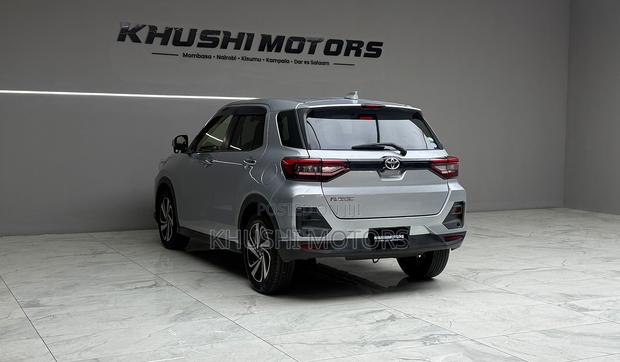 Toyota Raize 2019 Silver