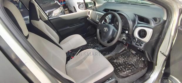 Toyota Vitz 2012 Silver