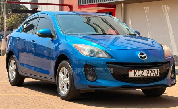 Mazda Axela 2013 Blue