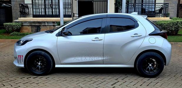 Toyota Vitz 1.0 FWD 5dr 2020 Silver