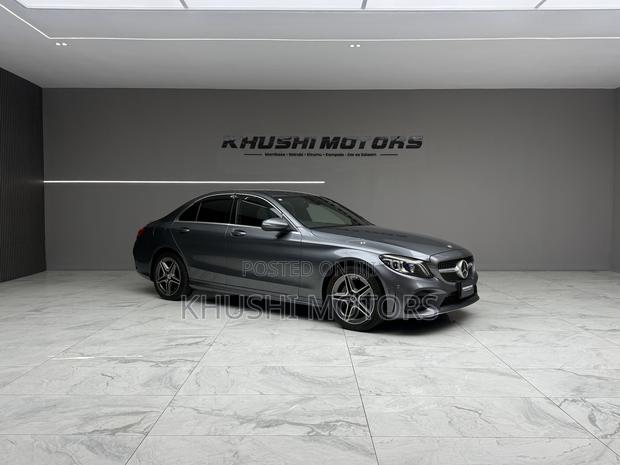 Mercedes-Benz C200 2019 Gray
