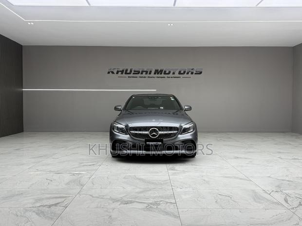 Mercedes-Benz C200 2019 Gray