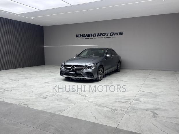 Mercedes-Benz C200 2019 Gray
