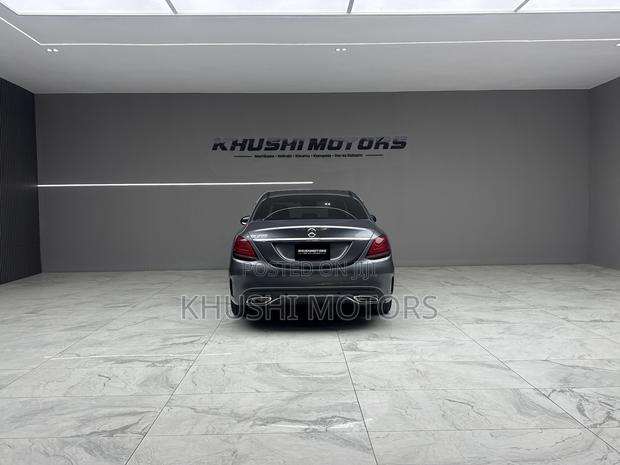 Mercedes-Benz C200 2019 Gray