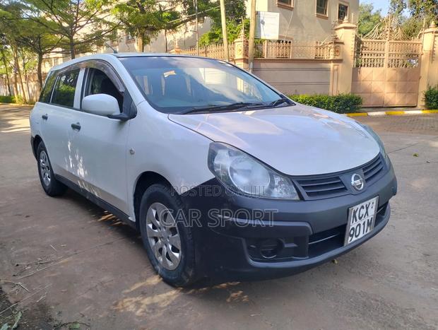 Nissan Advan 2012 White