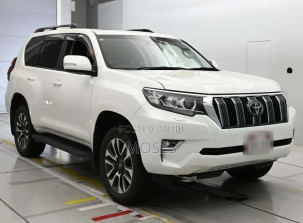 Toyota Land Cruiser Prado 2021 White