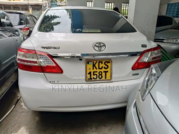 Toyota Premio 2011 White