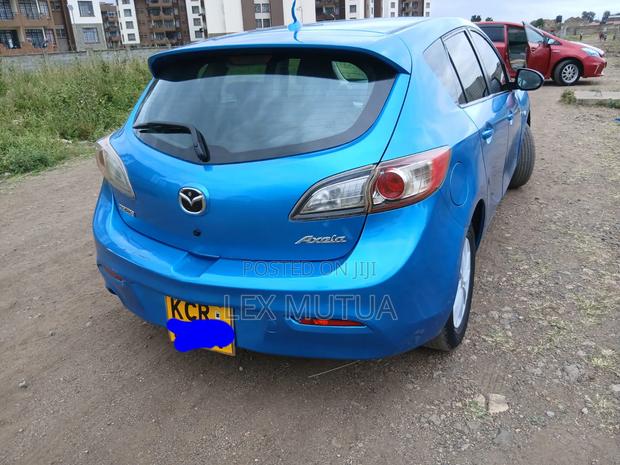 Mazda Axela 2011 Blue