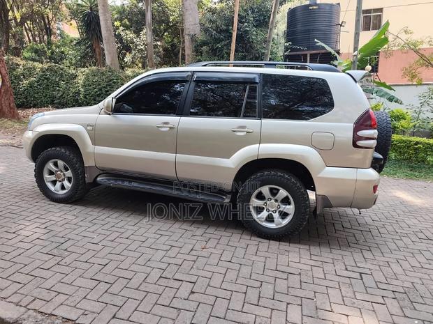 Toyota Land Cruiser Prado 2003 Gold