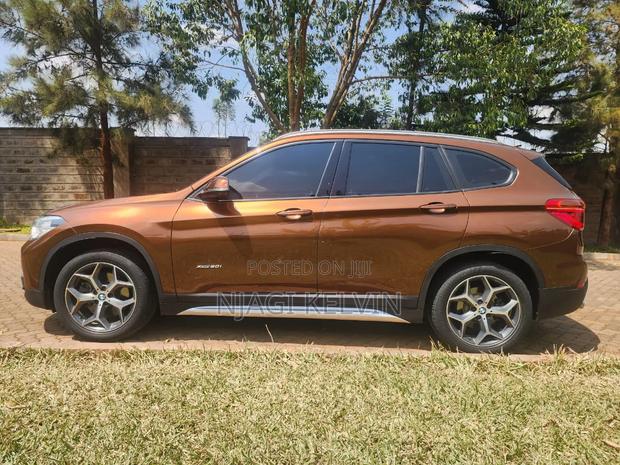 BMW X1 xDrive28i AWD 2016 Brown