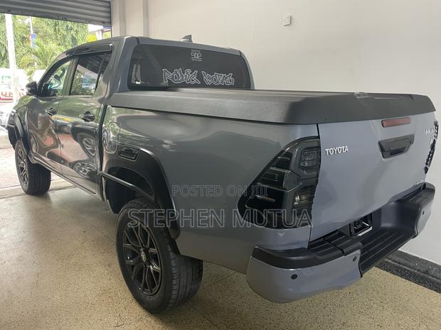 Toyota Hilux Revo Double Cab Deisel 2.4 AWD 2022 Gray
