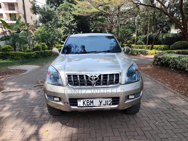 Toyota Land Cruiser Prado 2003 Gold
