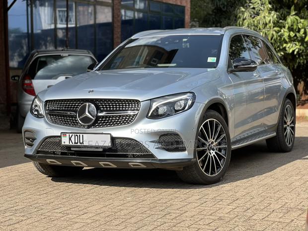 Mercedes-Benz GLC-Class 2017 Blue