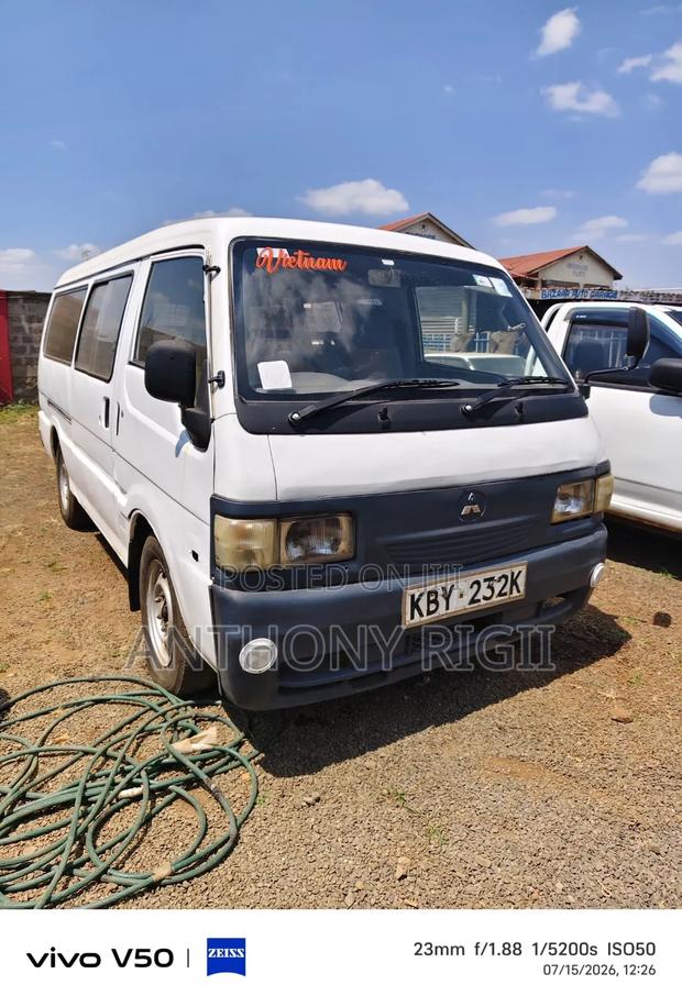 Mitsubishi Delica 2007 White