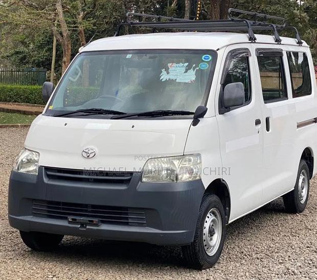 Toyota TownAce 2018 White