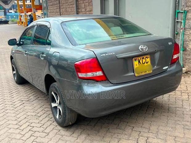 Toyota Axio 2007 Black