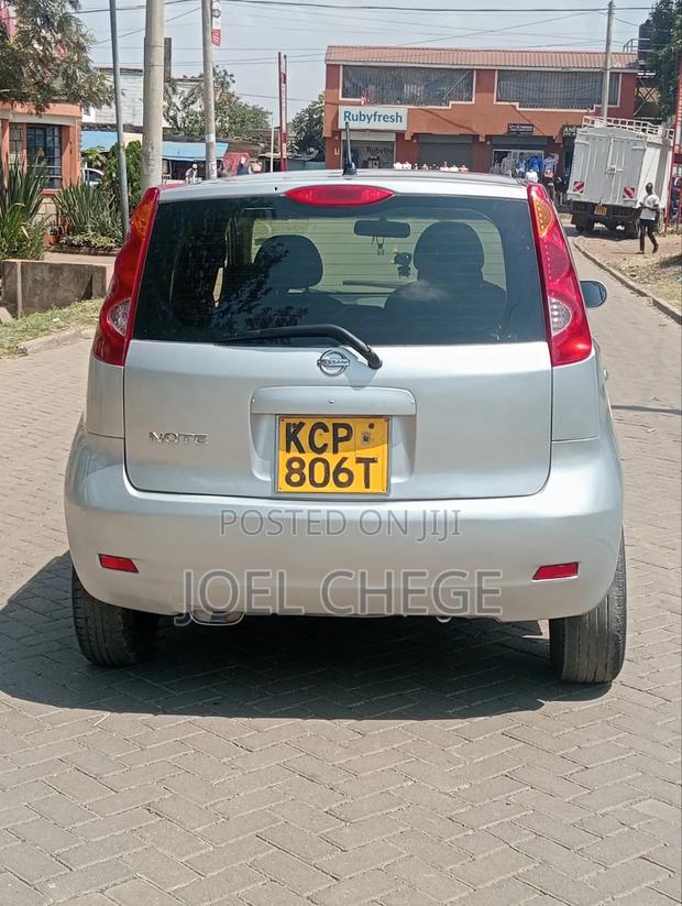 Nissan Note 2010 Silver
