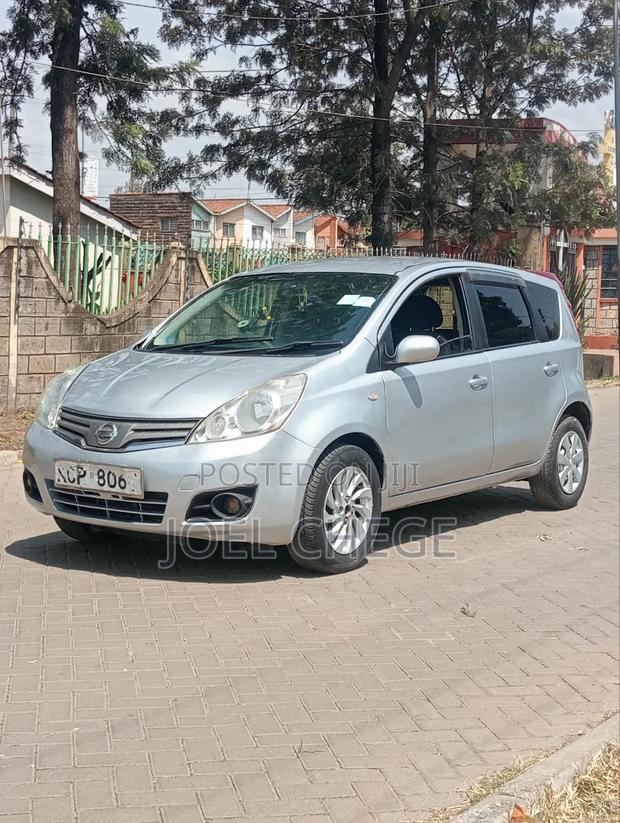 Nissan Note 2010 Silver