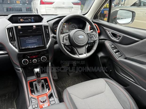 Subaru Forester 2021 Silver