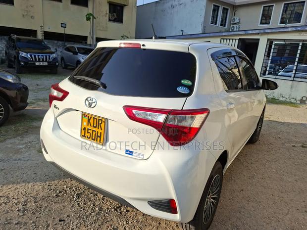 Toyota Vitz 2017 White