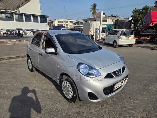 Nissan March 2015 Silver