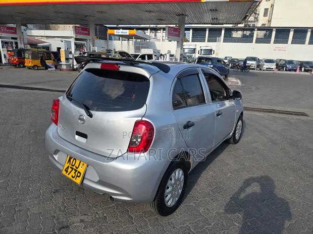 Nissan March 2015 Silver
