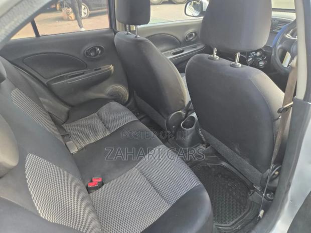 Nissan March 2015 Silver